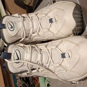 Nike men's athletic shoes size 11